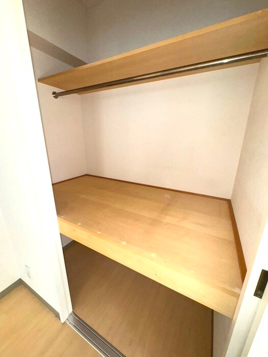 物件内観写真16　(収納)