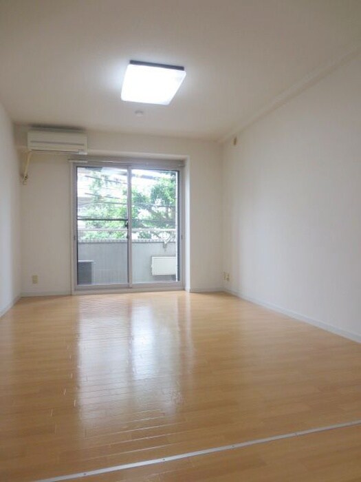 物件内観写真11　(居室)