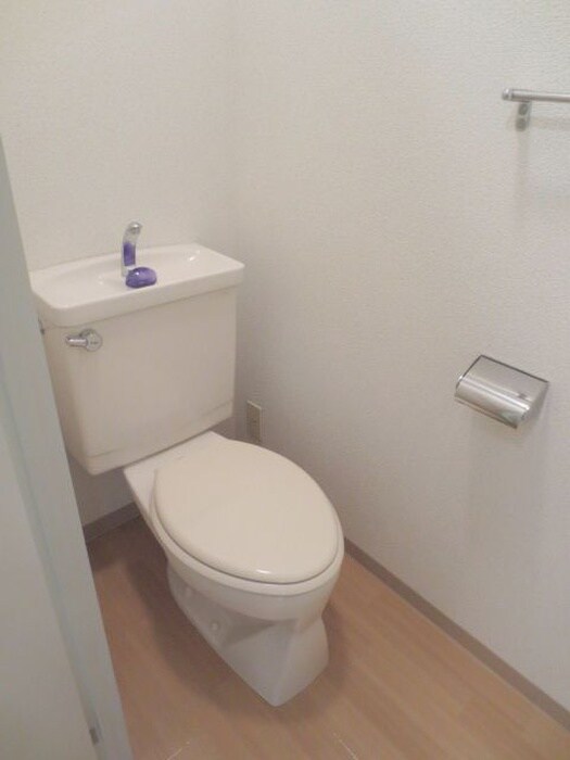 物件内観写真15　(トイレ)