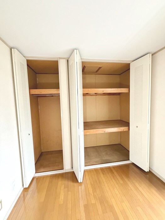 物件内観写真10　(収納)