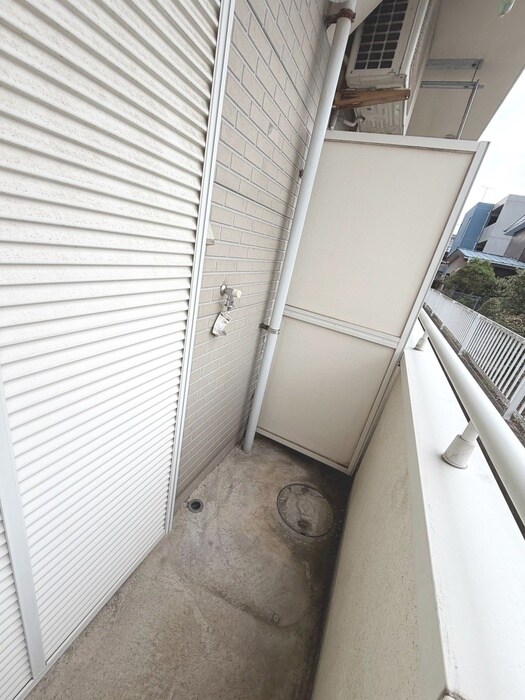 物件内観写真19　(洗濯機置場)