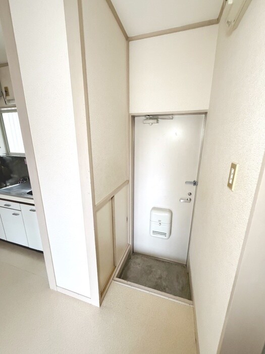 物件内観写真22　(玄関)