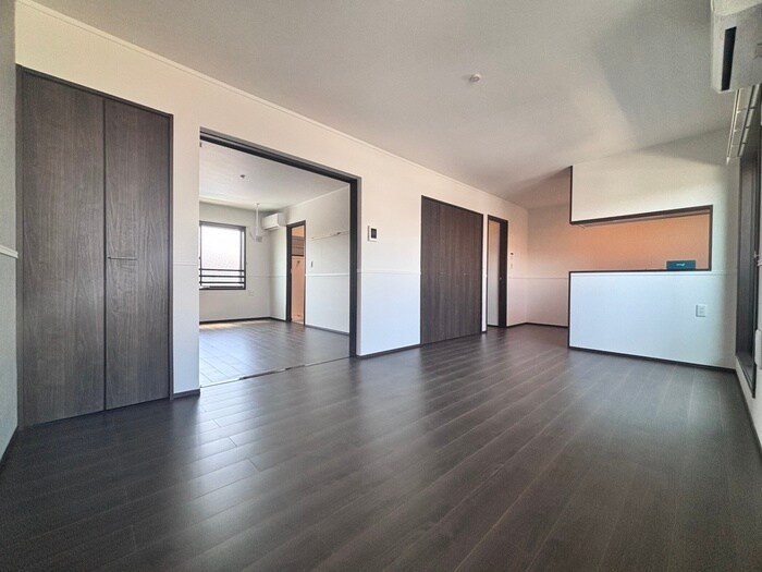 物件内観写真8　(居室)