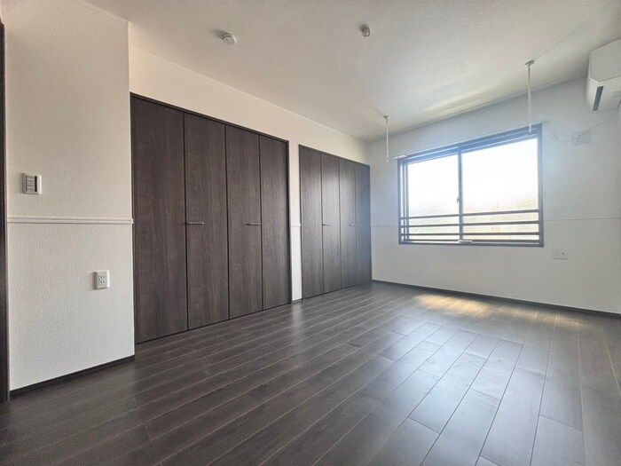 物件内観写真10　(居室)