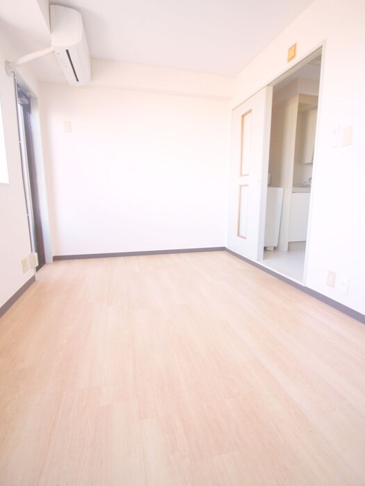 物件内観写真22　(居室)