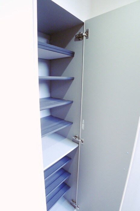 物件内観写真15　(靴箱)