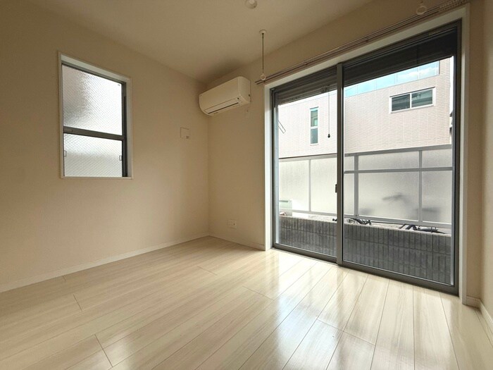 物件内観写真9　(居室)