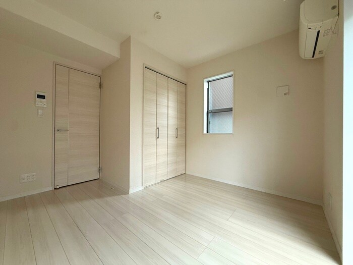 物件内観写真10　(居室)