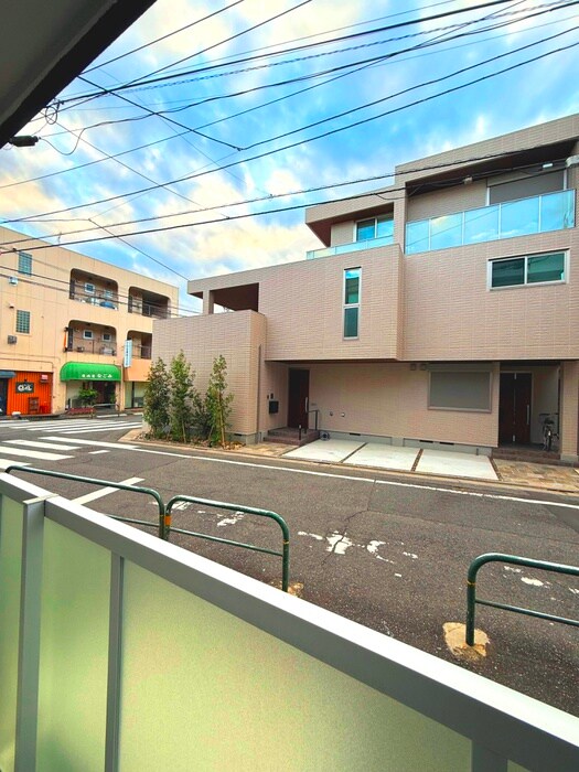 物件内観写真22　(室内からの展望)