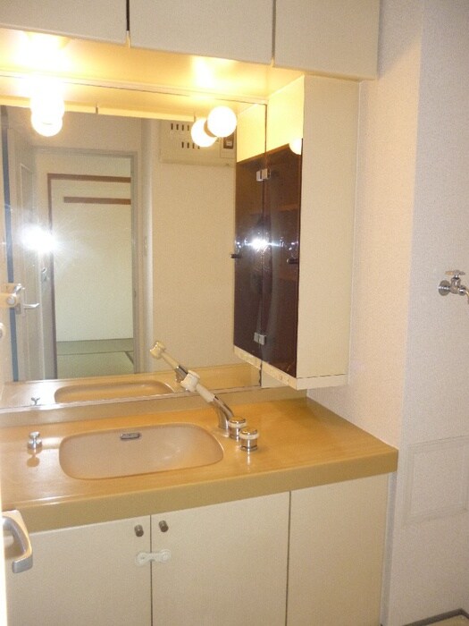 物件内観写真7　(洗面)