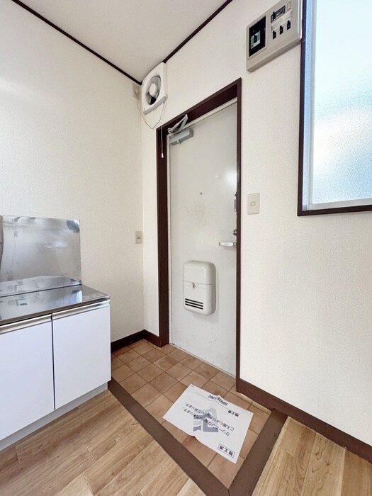 物件内観写真22　(玄関)