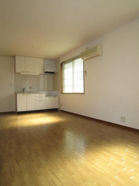 物件内観写真4　(居室)