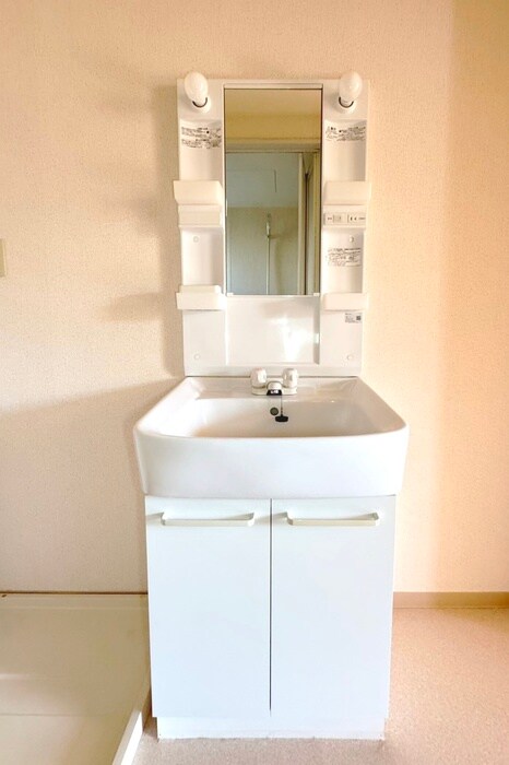 物件内観写真7　(洗面)