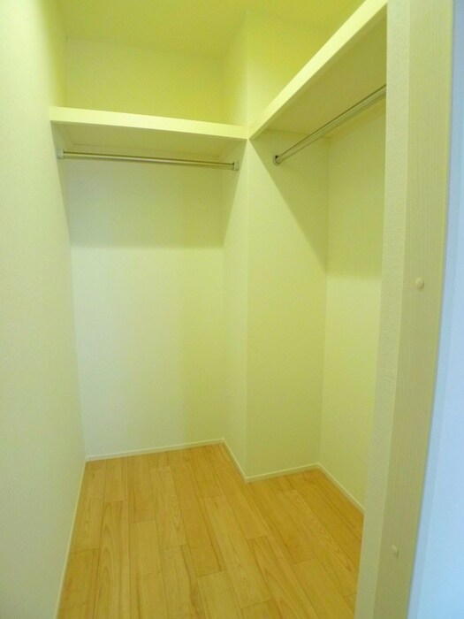 物件内観写真13　(収納)