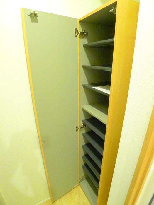 物件内観写真15　(靴箱)