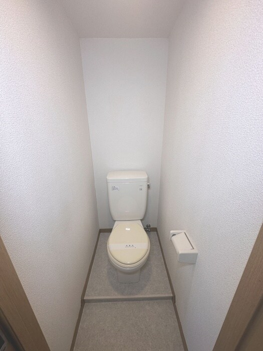 物件内観写真14　(トイレ)