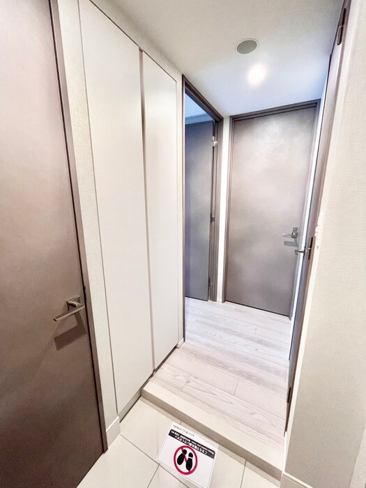 物件内観写真16　(廊下)