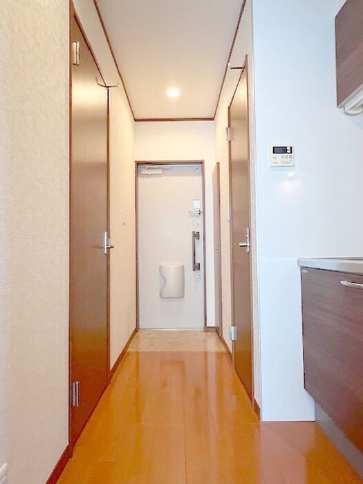 物件内観写真6　(廊下)