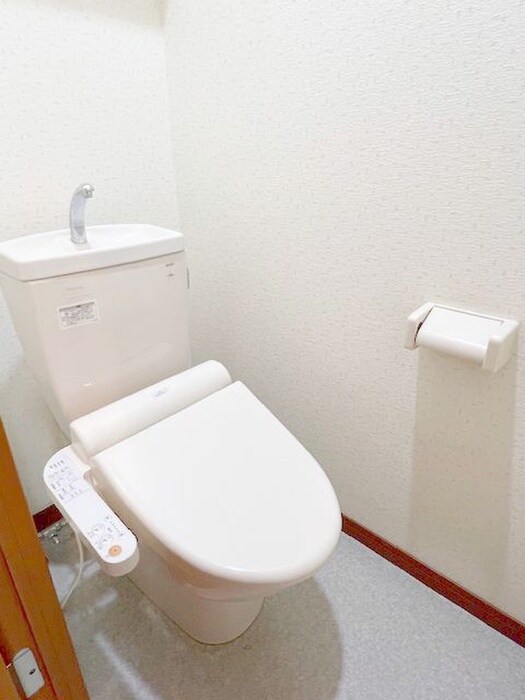 物件内観写真10　(トイレ)