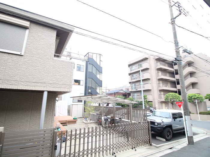 物件内観写真22　(室内からの展望)