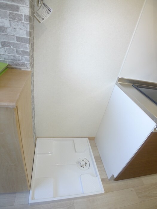 物件内観写真10　(洗濯機置場)