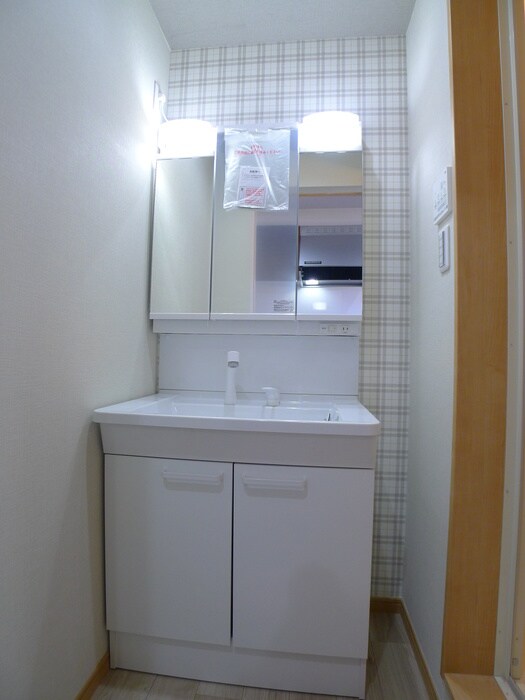 物件内観写真12　(洗面)