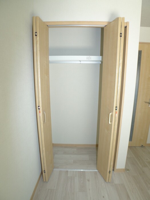 物件内観写真16　(収納)