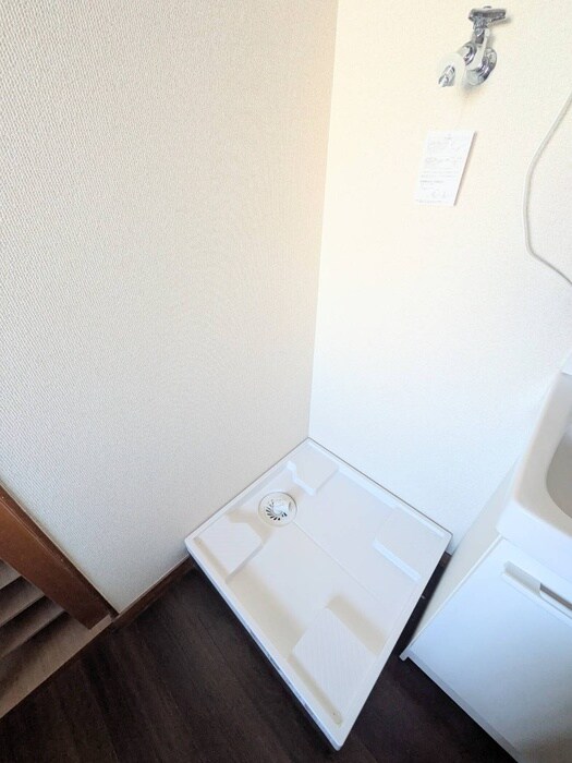 物件内観写真20　(洗濯機置場)