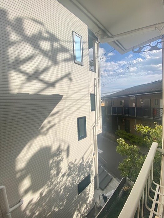 物件内観写真16　(室内からの展望)