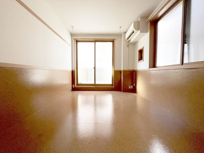 物件内観写真5　(居室)