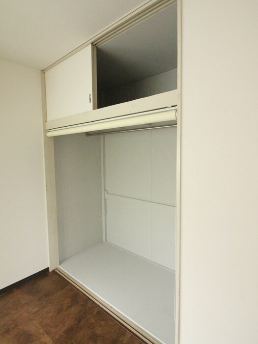 物件内観写真13　(収納)