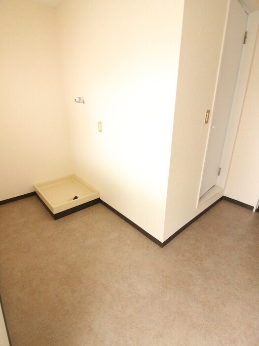 物件内観写真15　(廊下)