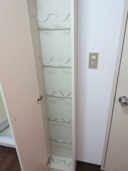 物件内観写真10　(靴箱)