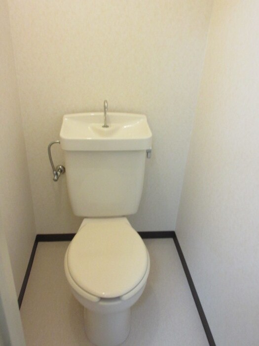 物件内観写真11　(トイレ)