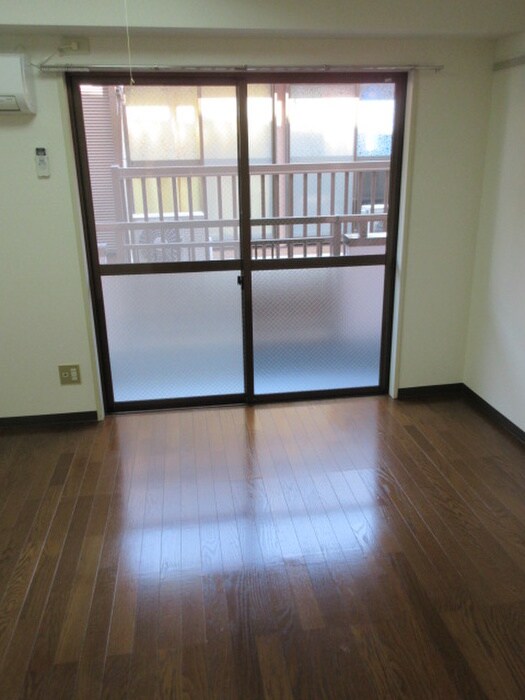 物件内観写真13　(居室)