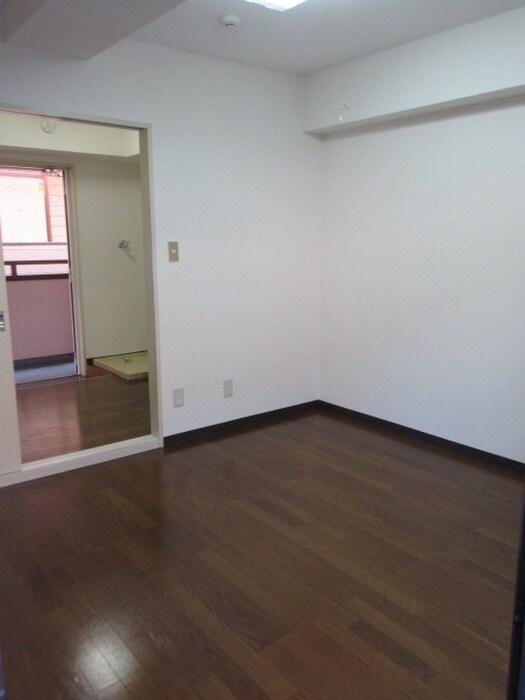 物件内観写真16　(居室)