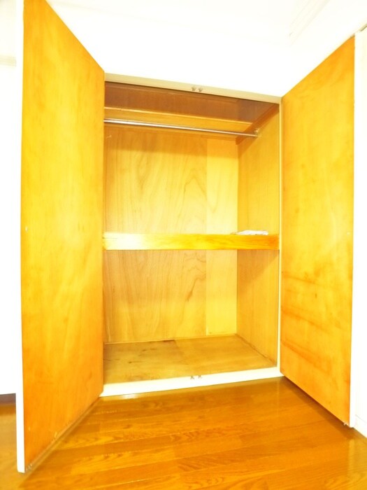 物件内観写真16　(収納)