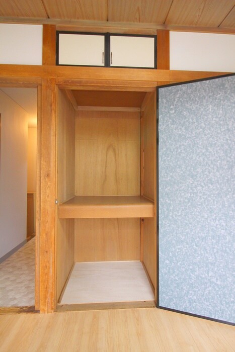 物件内観写真11　(収納)