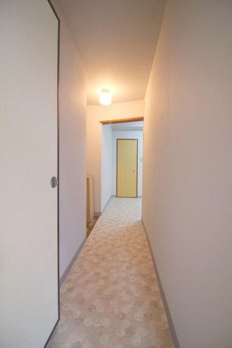 物件内観写真12　(廊下)