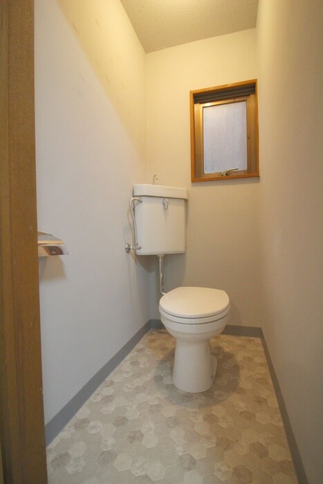 物件内観写真16　(トイレ)