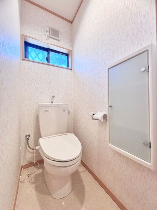 物件内観写真15　(トイレ)