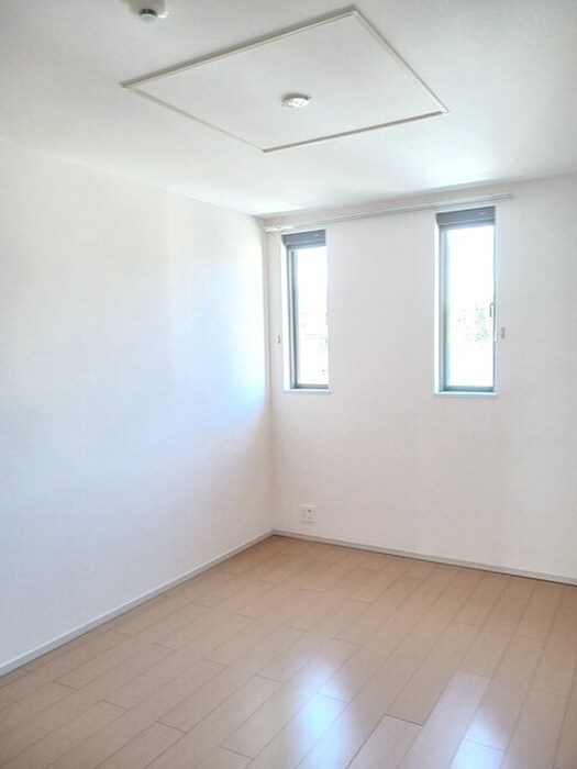 物件内観写真11　(居室)