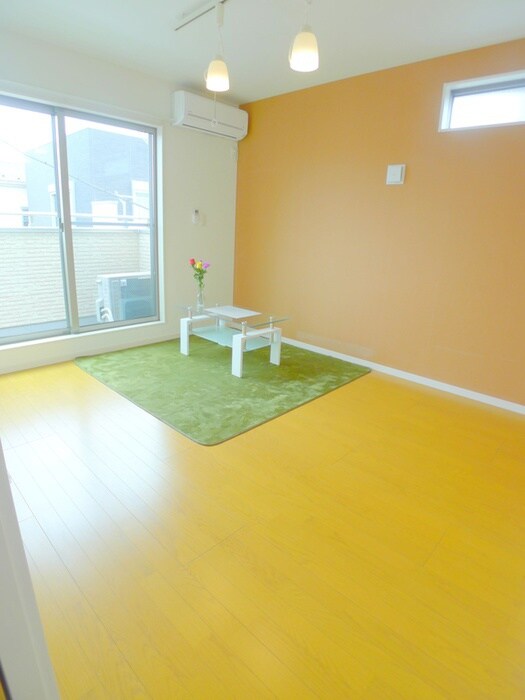 物件内観写真7　(居室)