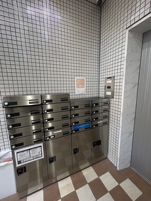 物件外観写真4　(建物設備)