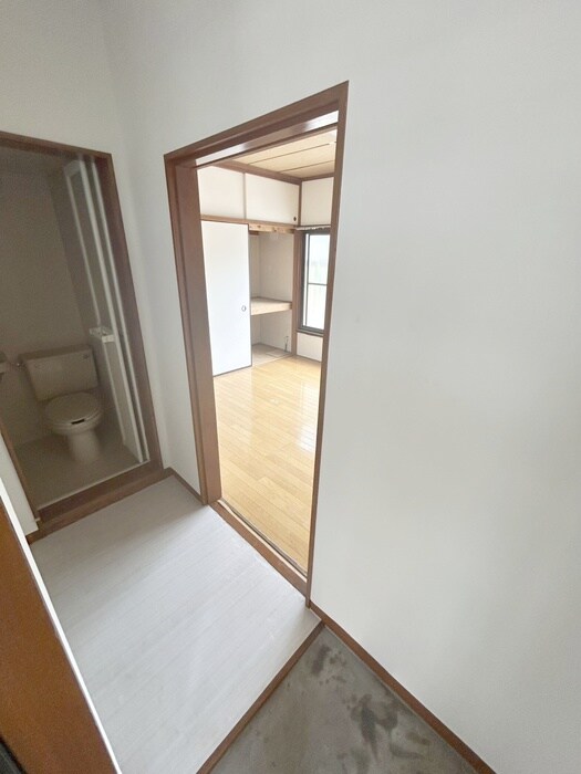 物件内観写真18　(玄関)