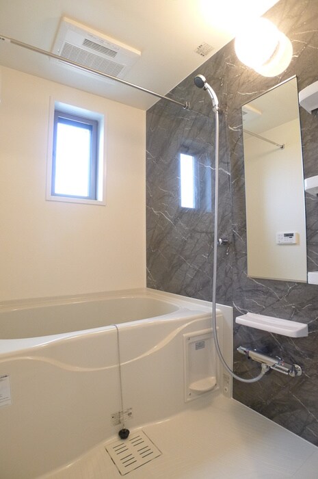 物件内観写真9　(バス／シャワールーム等)