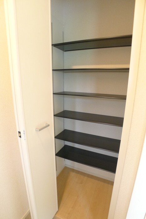 物件内観写真15　(靴箱)