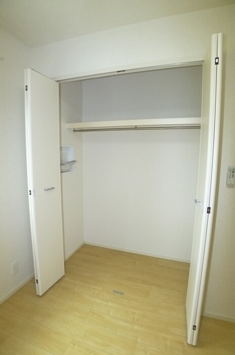 物件内観写真16　(収納)