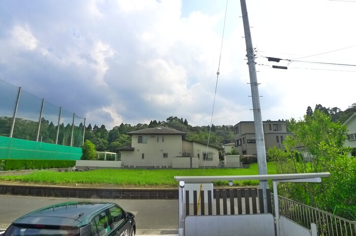 物件内観写真22　(室内からの展望)