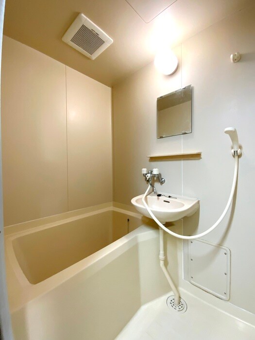 物件内観写真12　(バス／シャワールーム等)